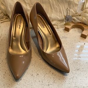 Nude patent shoe:by Predicitions 8 1/2 W
